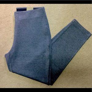 Scuba Knit Pull-On Ankle Leggings sz 8/10
